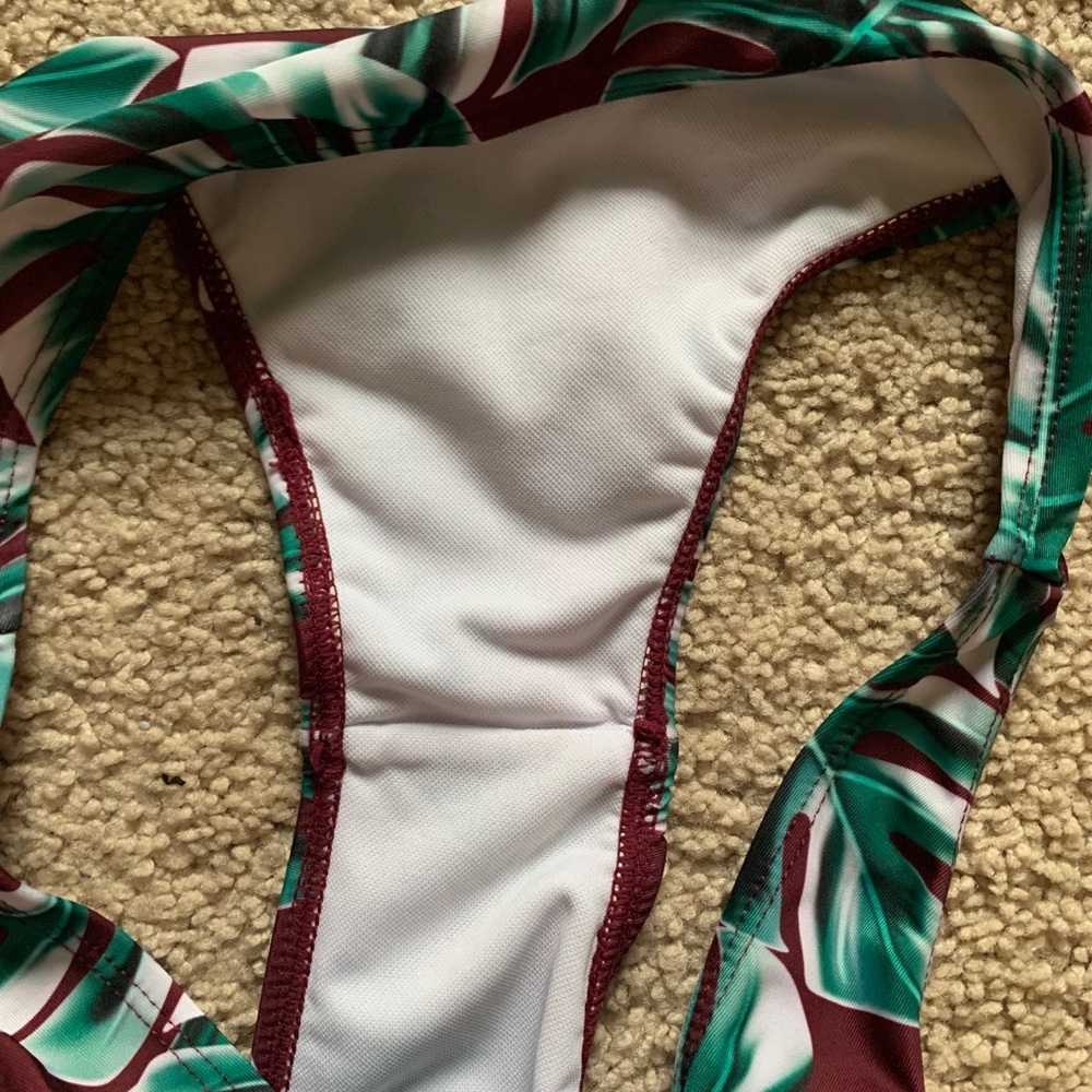 Bikini!